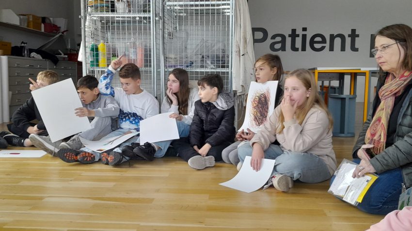 Schüler präsentieren ihre Ergebnisse